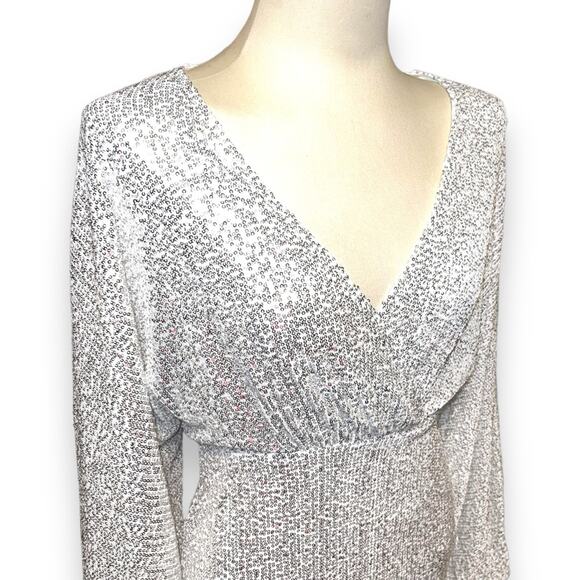 Showpo. Erine Mini Dress Long Sleeve Sequin Dress Silver 4 - Picture 7 of 12